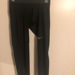 MENS NIKE DRIFIT COMPRESSION PANTS SIZE SMALL 3/4
